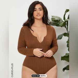 Solid notched bodysuit
